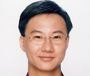 Yi-Lang Tsai Headshot